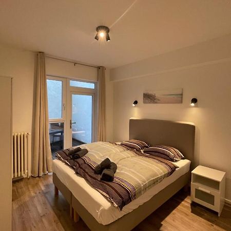 Lovely 2 Bedroom Appartment Near Knokke-Strand Beach Bar Bagian luar foto
