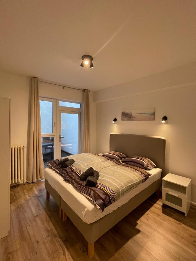 Lovely 2 Bedroom Appartment Near Knokke-Strand Beach Bar Bagian luar foto