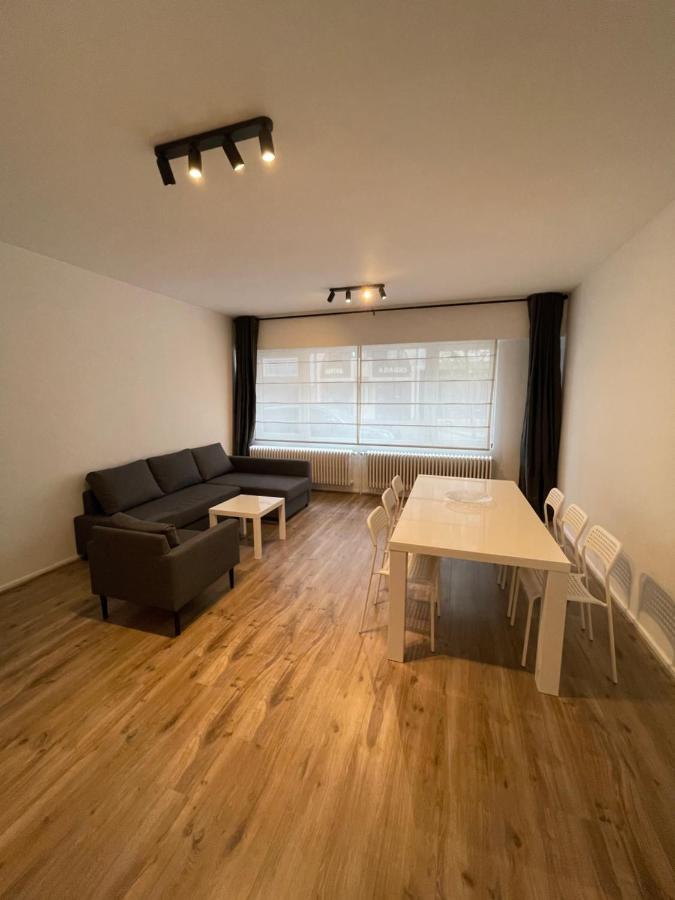 Lovely 2 Bedroom Appartment Near Knokke-Strand Beach Bar Bagian luar foto