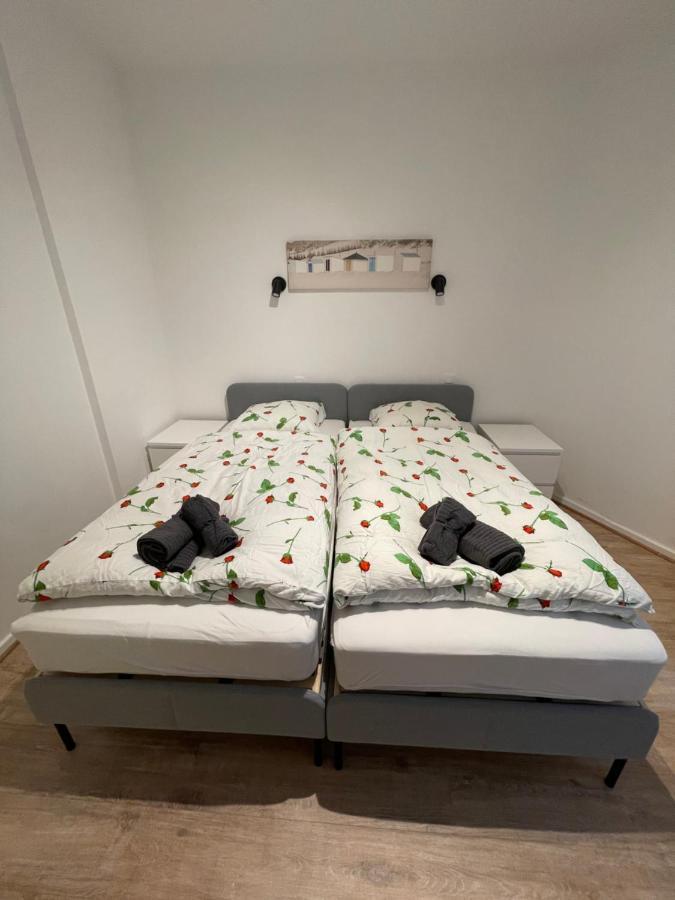 Lovely 2 Bedroom Appartment Near Knokke-Strand Beach Bar Bagian luar foto